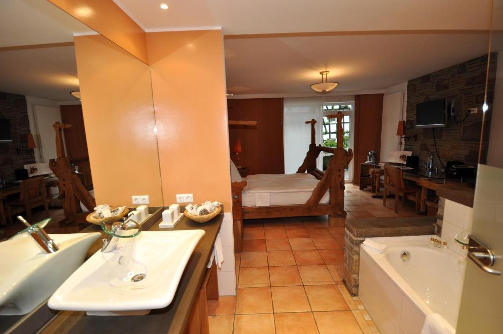 Malerwinkel Hotel Bergisch Gladbach Habitación foto